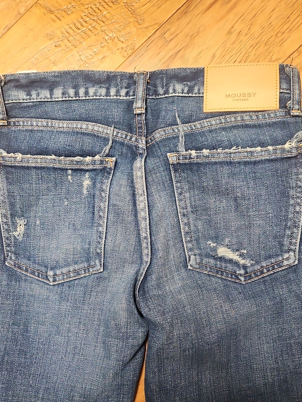 Women's BNWT Moussy Distressed Blue Women’s Jeans - Size 25 - Picture 3 of 6
